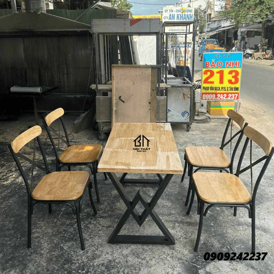Bàn Ghế Quán Ăn
